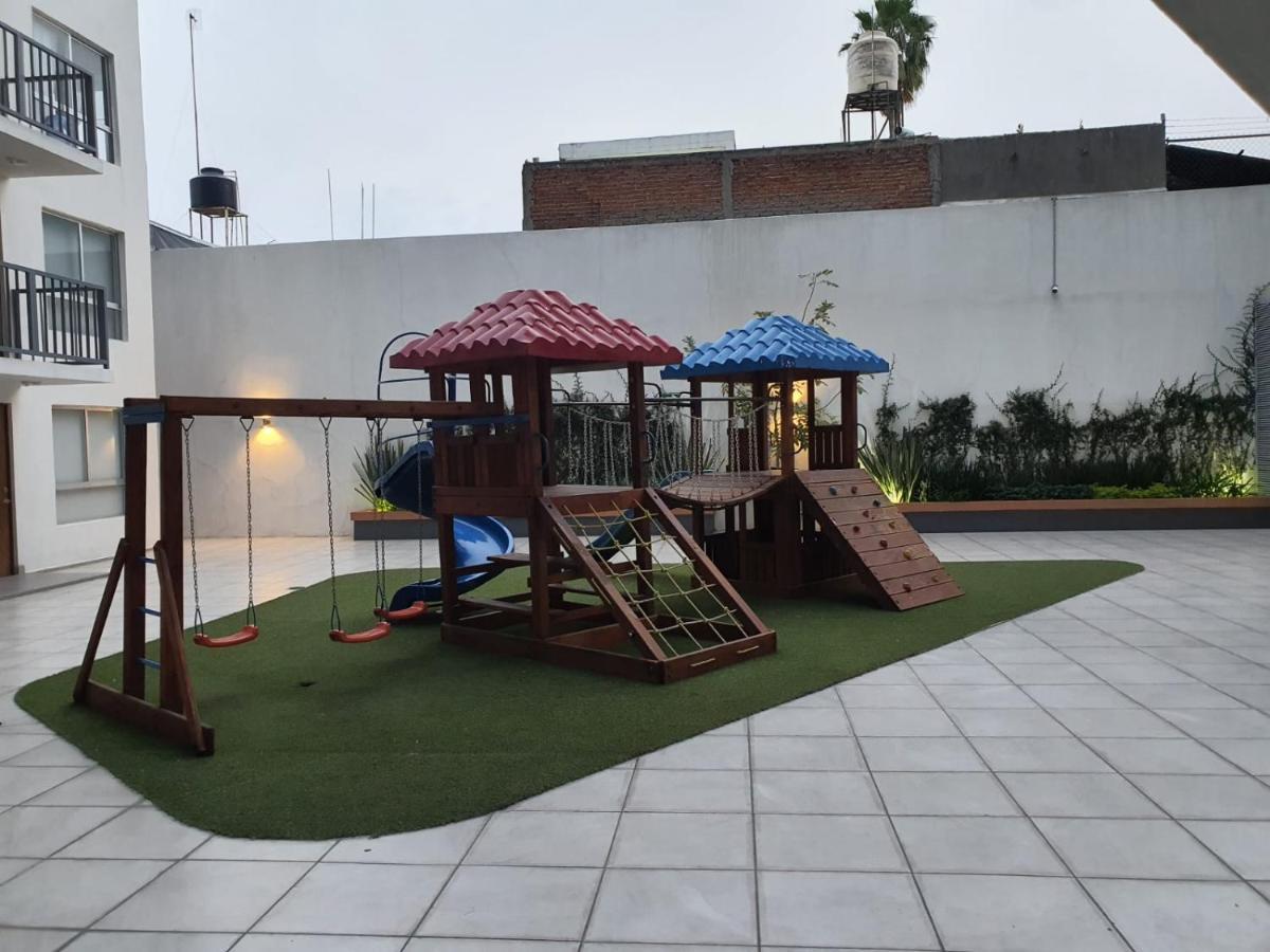 Ferienwohnung Departamento Nuevo Y Centrico Con Ambiente Familiar En Guadalajara Exterior foto