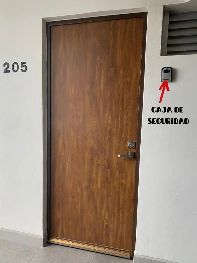 Ferienwohnung Departamento Nuevo Y Centrico Con Ambiente Familiar En Guadalajara Exterior foto